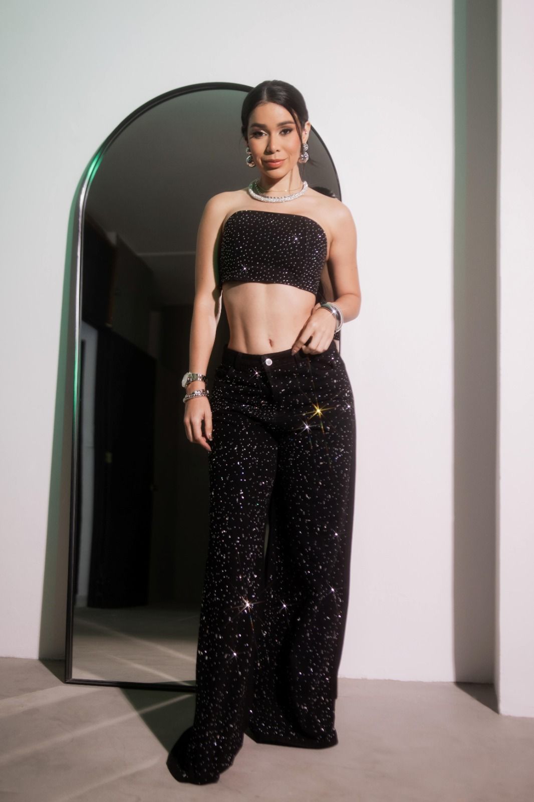 Jeans Oversize Denim Rígido Prisma Brillante Horizonte, Estilo Vanguardista con Toque Glam