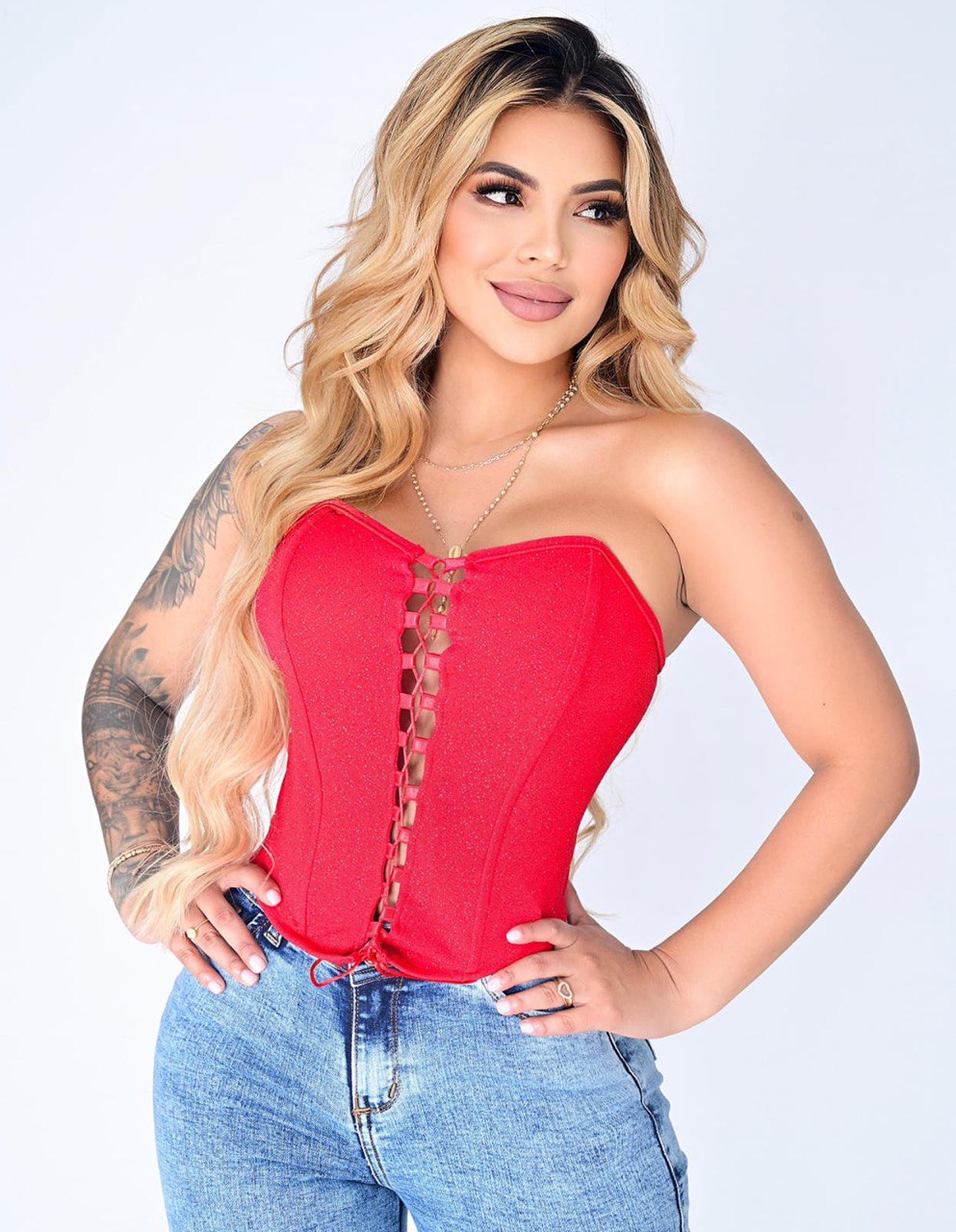 Corset Satín Diseño Lumina Dorada, Realza Tu Figura con Elegancia y Confort